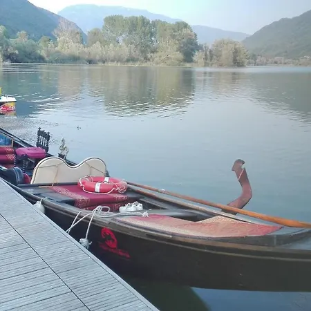 Al בקתה Revine Lago
