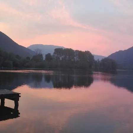 Al * Revine Lago