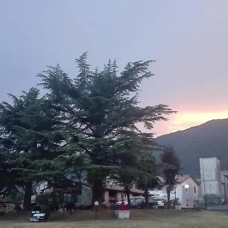 Al